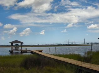 4247 Heath Rd, Jacksonville, FL 32277