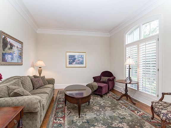 3rd image of 1117 Seminole Dr