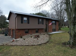 4058 Schneiders Crossing Rd NW, Dover, OH 44622