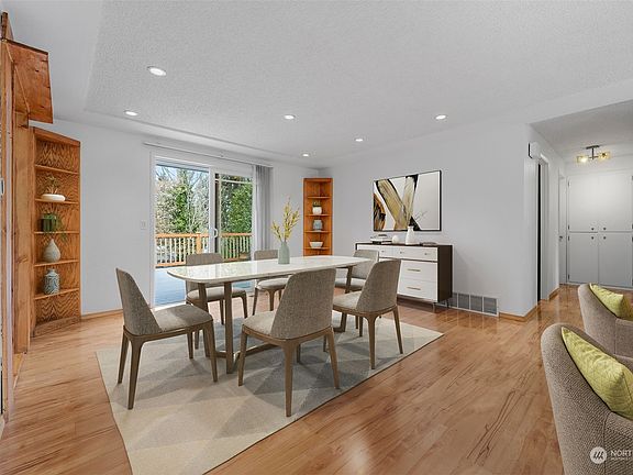 5th image of 8821 Butte Terrace SW
