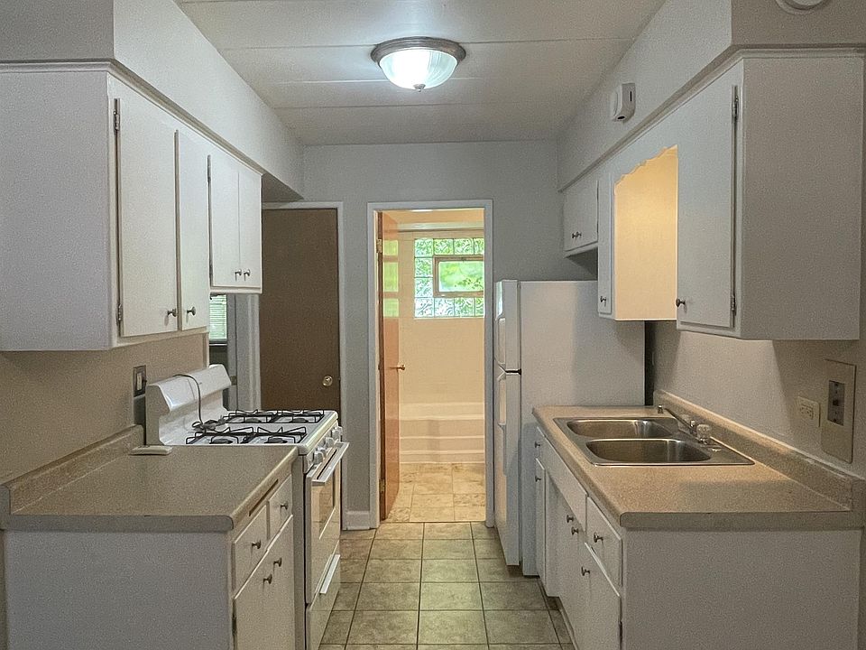 1st image of 6705 Stanley Ave #17