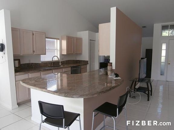 3rd image of 5386 Grande Palm Cir