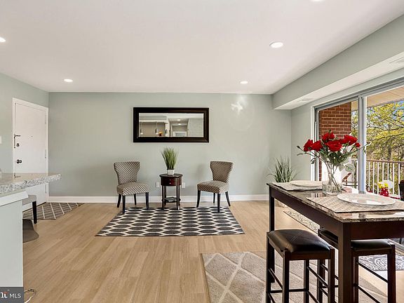 4th image of 7995 Audubon Ave #D-3