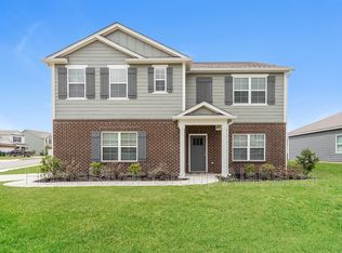 1032 Flyway View Ln, Alabaster, AL 35007