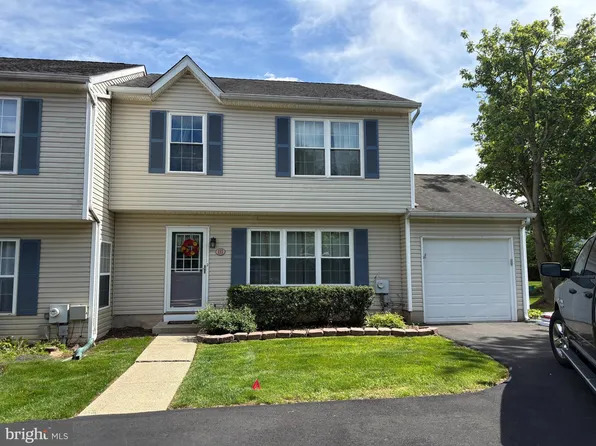 113 Megan Cir, Chalfont, PA 18914