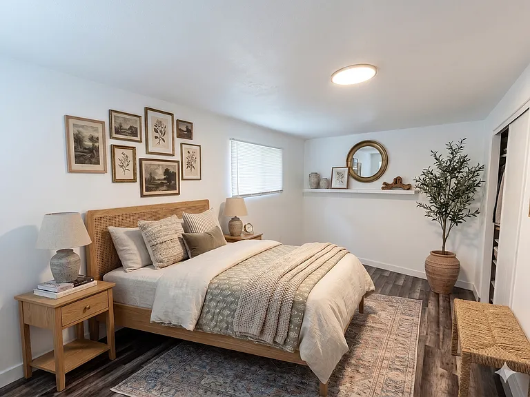 400 Santa Fe Dr #12 — Photo 8