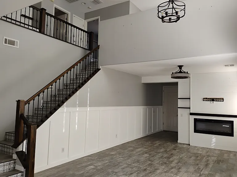 3285 E Lafayette Ave — Photo 8