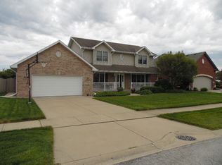 136 High Point Trl, Dyer, IN 46311