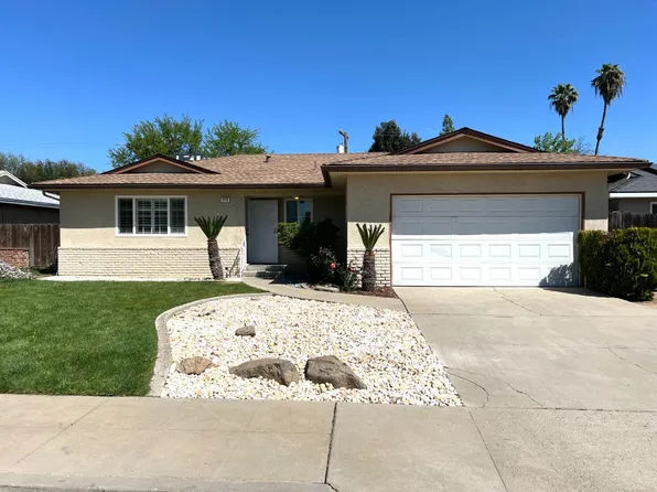 673 W Pico Ave, Clovis, CA 93612