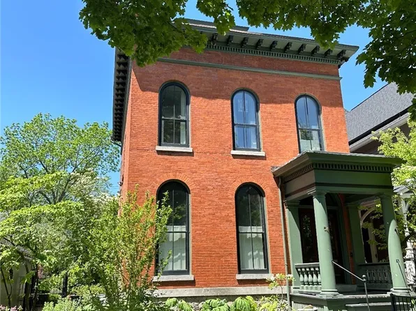 54 Irving Pl, Buffalo, NY 14201