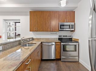 415 Jackson St #1R, Hoboken, NJ 07030