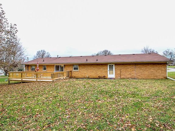 3rd image of 1004 Leaway Dr