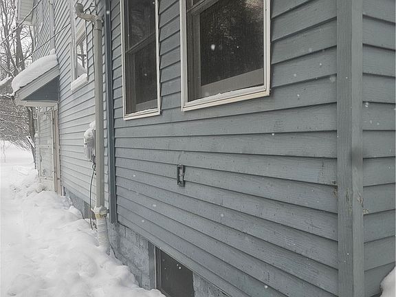 2nd image of 25150 Columbus Rd