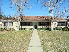 1st image of 4501 Oakwood Dr