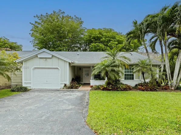 14812 SW 140th Pl, Miami, FL 33186