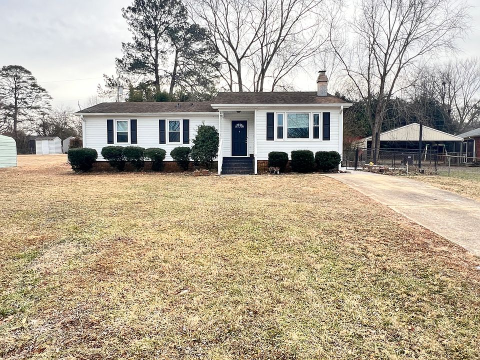 2nd image of 4 Barclay Dr