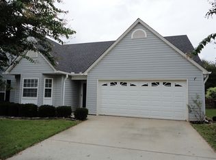 355 Riverside Chase Cir, Greer, SC 29650