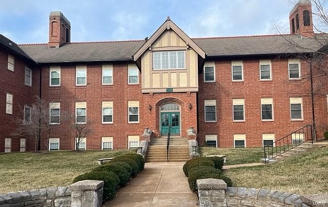 1st image of 531 Colebrook Dr Unit A