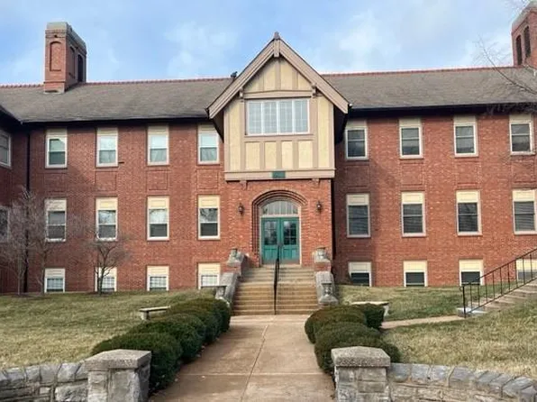 531 Colebrook Dr Unit A, Saint Louis, MO 63119