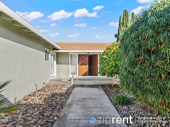 3rd image of 12080 Kirkbrook Dr