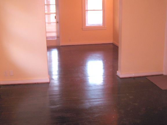 4th image of 418 Hawley Ave