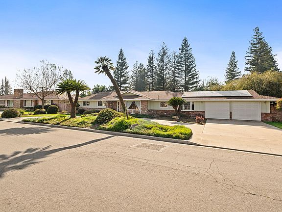 3rd image of 1113 N Manor Drive