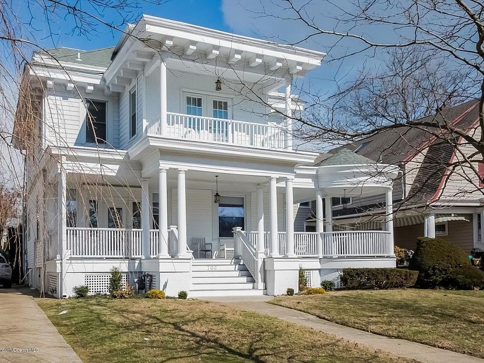 003-Front_View-2384435-medium