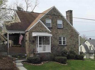 904 6th St, Fairmont, WV