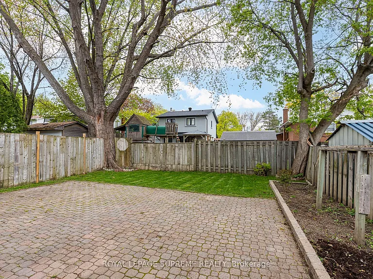 143 Voltarie Cres #UPPER — Photo 27