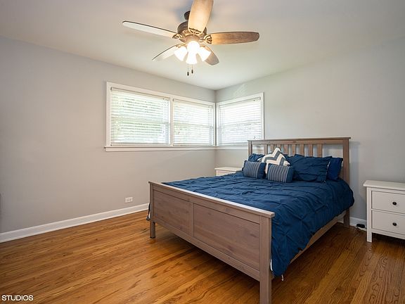 5th image of 6854 W Oakton Ct
