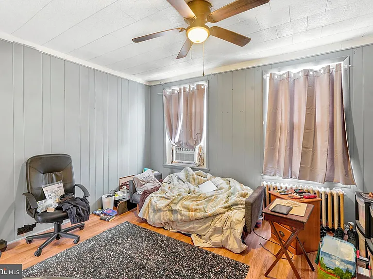 1833 Daly St #2 — Photo 11