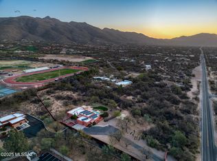 9581 E Snyder Rd, Tucson, AZ 85749