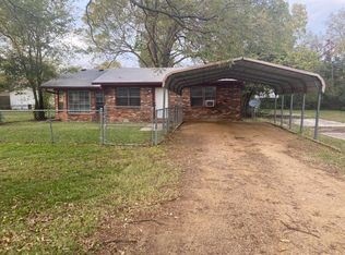507 E 22nd St, Tishomingo, OK 73460