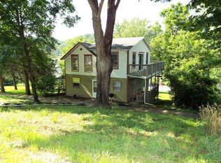 302 Elmwood St E, Lanesboro, MN 55949