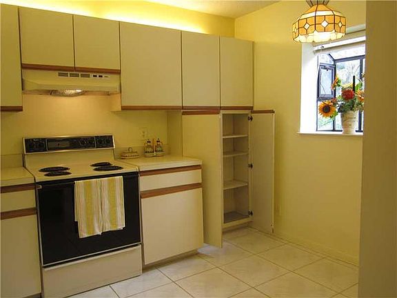 5th image of 3357 Carambola Creek #2423