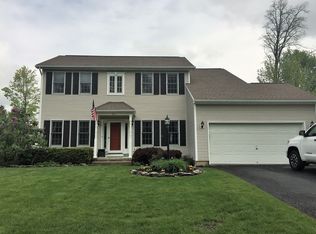 26 Timber Ln, Glenmont, NY 12077