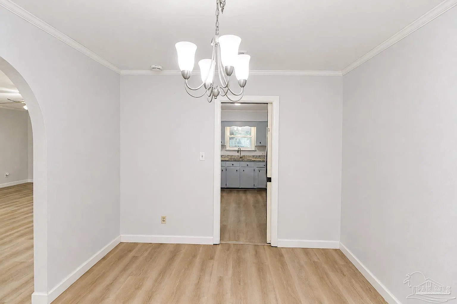 4 bed, 1882 sqft, $2,150 — Photo 4