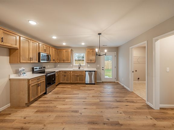 3rd image of 1101 Brook Ct