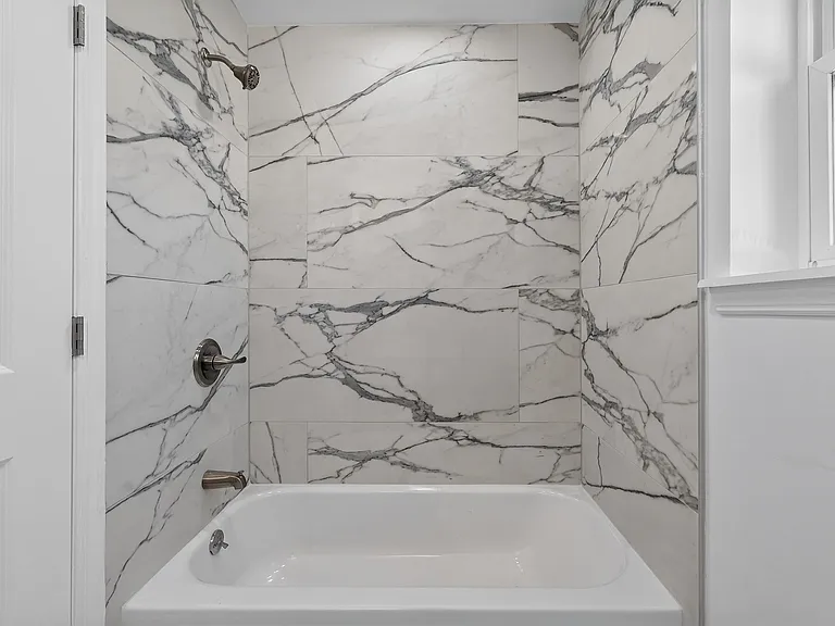 40 E 5th St #2 — Photo 17