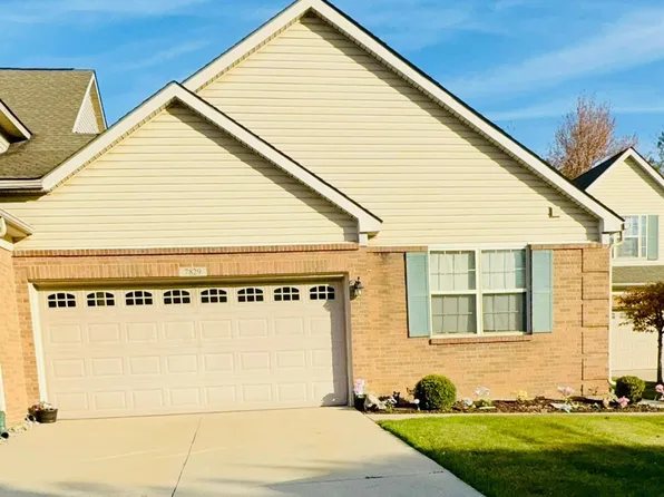 7829 Chloe Ct, Belleville, MI 48111