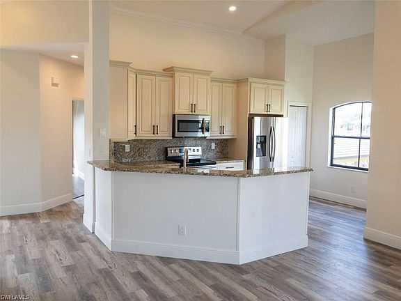 4th image of 230 Vintage Cir APT 201
