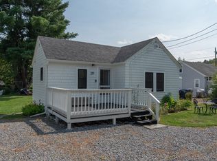 219 Annaquatucket Rd, North Kingstown, RI 02852