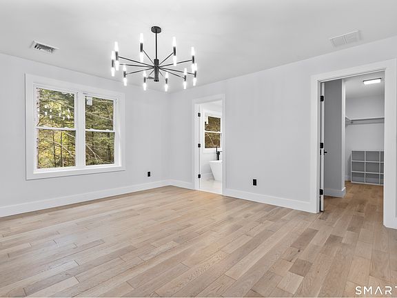 5th image of 134 Sherbrook Drive