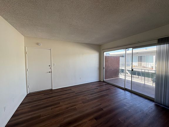 5th image of 947 Myrtle Ave APT 10