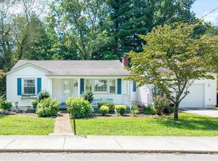 121 Sims St, Sparta, TN 38583