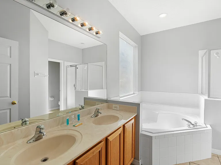 2646 Emerald Island Blvd — Photo 25