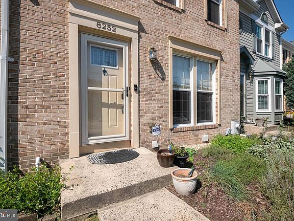 4th image of 8252 Berryfield Dr