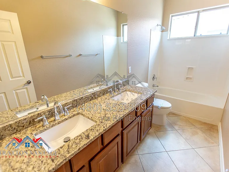 5029 W Yearling Rd — Photo 32