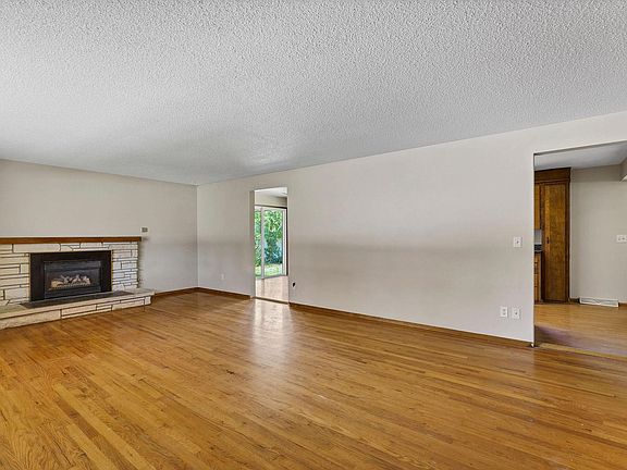 3rd image of 11807 E 16th Ave