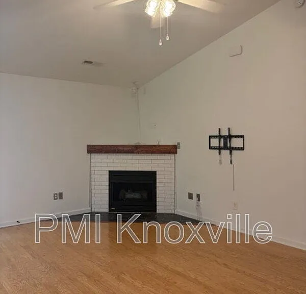 10311 Boston Ln — Photo 11